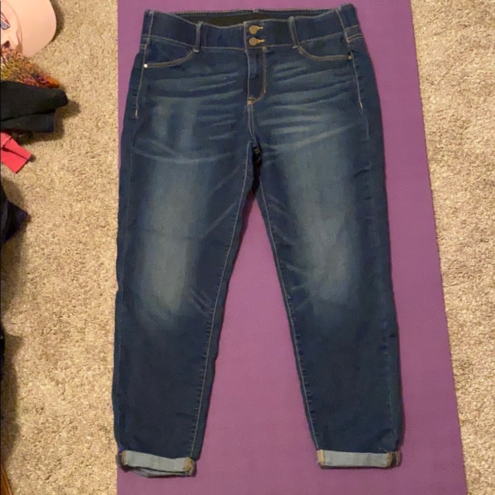 Women’s jean capris